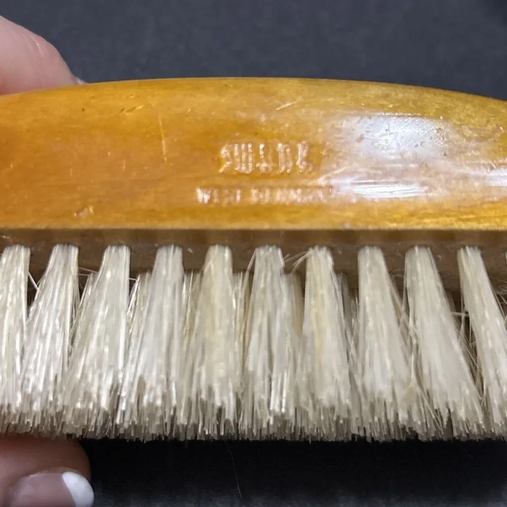 RARE VINTAGE SWANK WEST GERMANY  WOOD Lacquered? HANDLE BRUSH Nylon Bristle